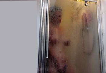 Vibe Cum in Shower